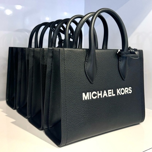Michael Kors Mirella Small Signature Logo Crossbody Bag Black - Picture 1 of 8